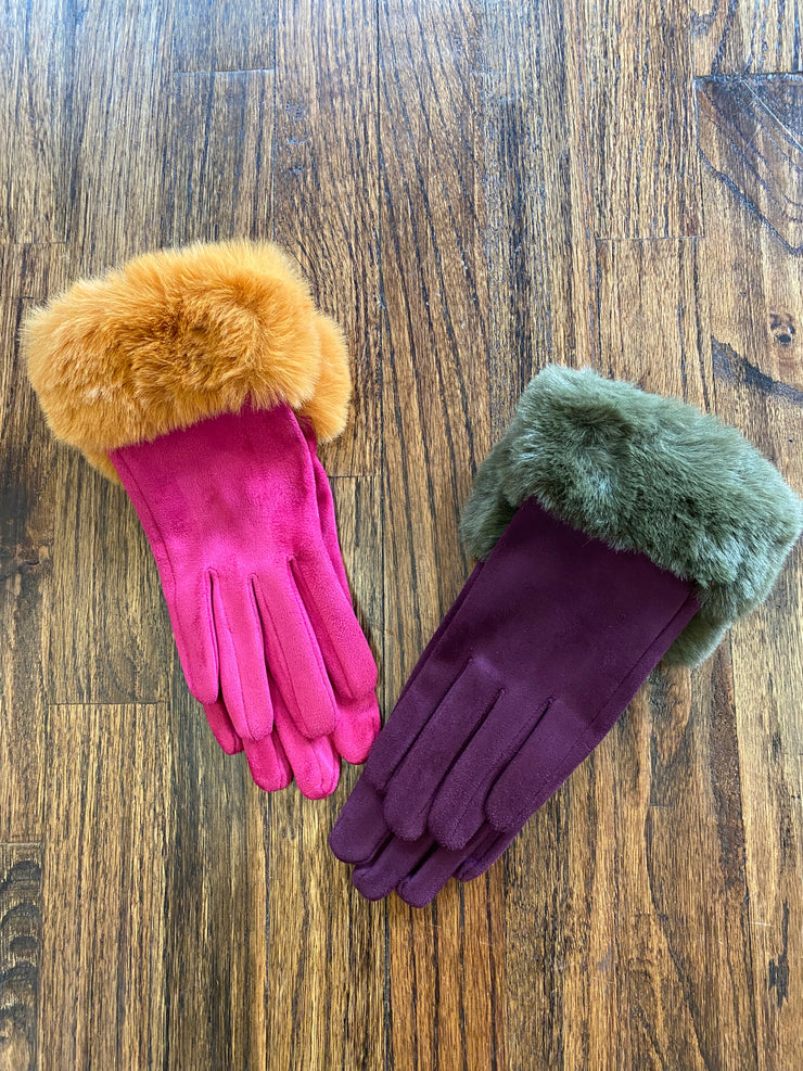 Powder Fur Gloves